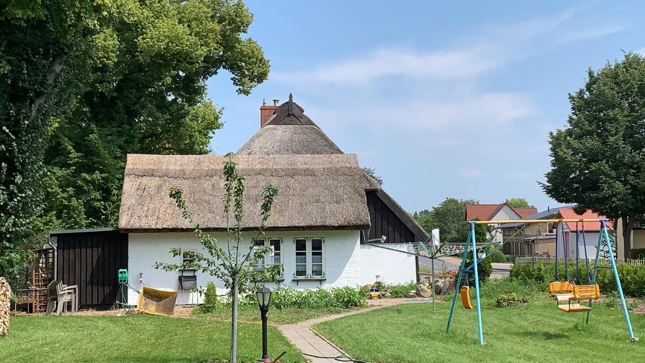 Ferienhaus Alte Schule Rambin Auf Ruegen エクステリア 写真